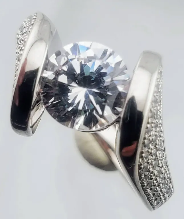 Fashion Ring (4.7 g, Size 6.5)