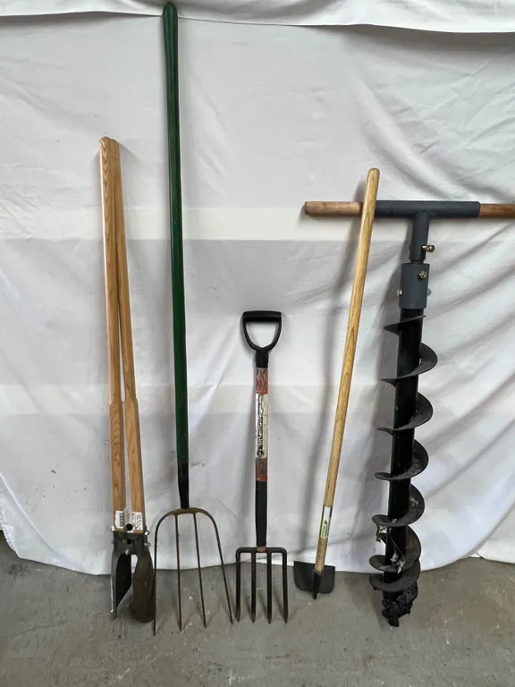 Gardening/Landscaping Tool Lot