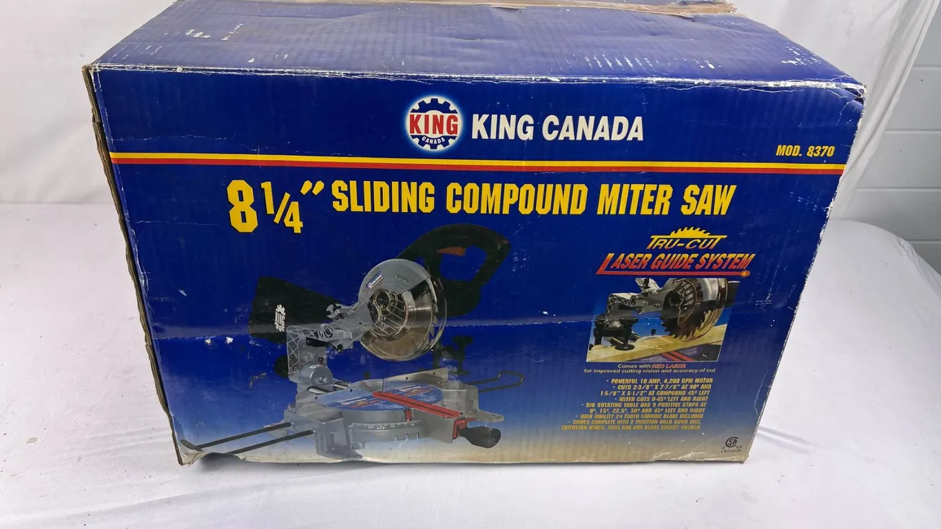 8 1/4" Sliding Compound Miter Saw