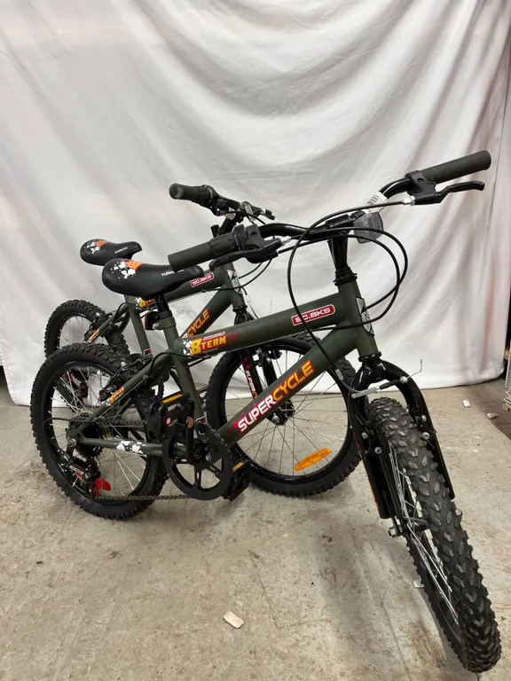 Supercycle 8 Team Youth Bikes