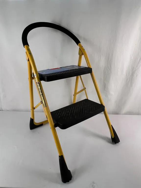 Folding Step Ladder