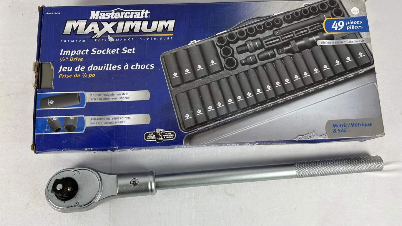 Mastercraft Maximum Impact Socket Set and Torque Wrench