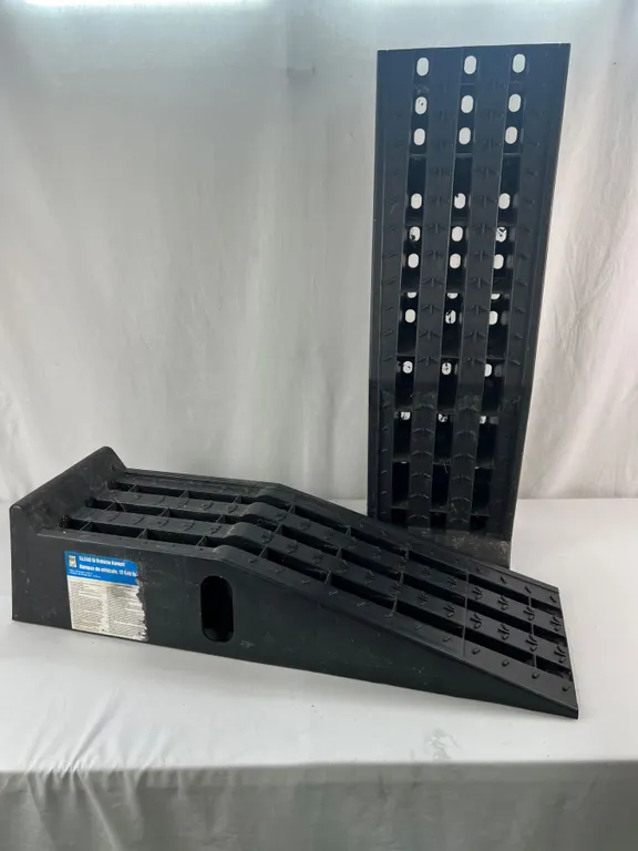 Power Fist Vehicle Ramps