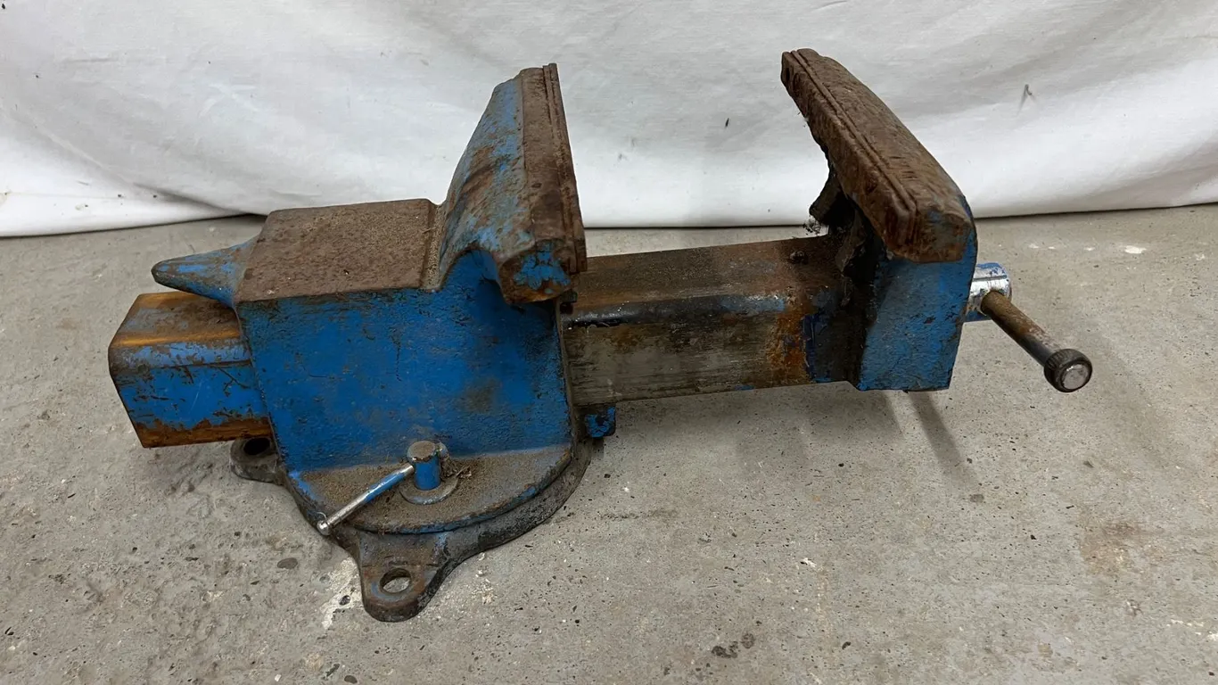 Bench Vice