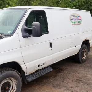 2009 Ford E-250 Van