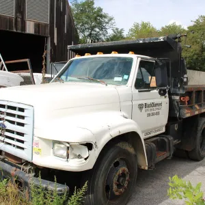1998 Ford F-800 Dump Truck