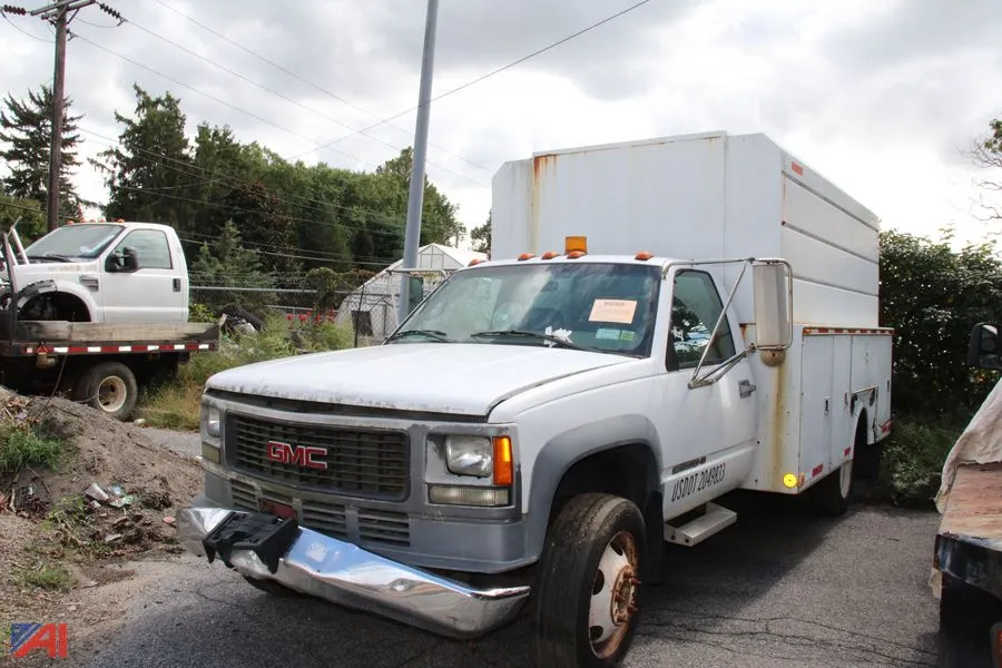 2002 GMC Sierra 3500 Utility
