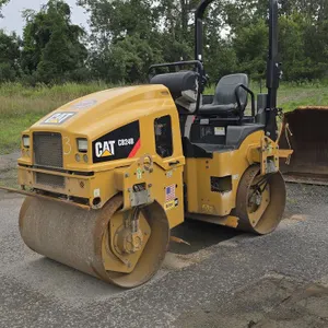 2015 Caterpillar CB24B Roller