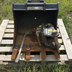 Case CX420 Bucket and Coupler