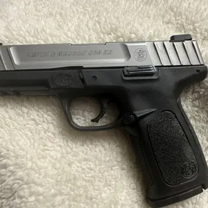 Smith & Wesson SD9VE 9mm Pistol