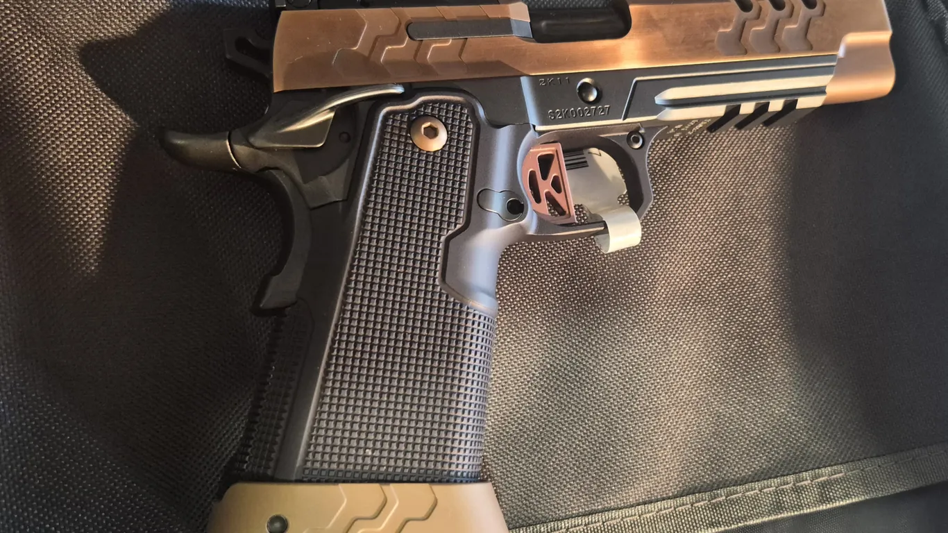 Kimber 2011 45ACP Pistol - Never Fired - Bag & 3 mags