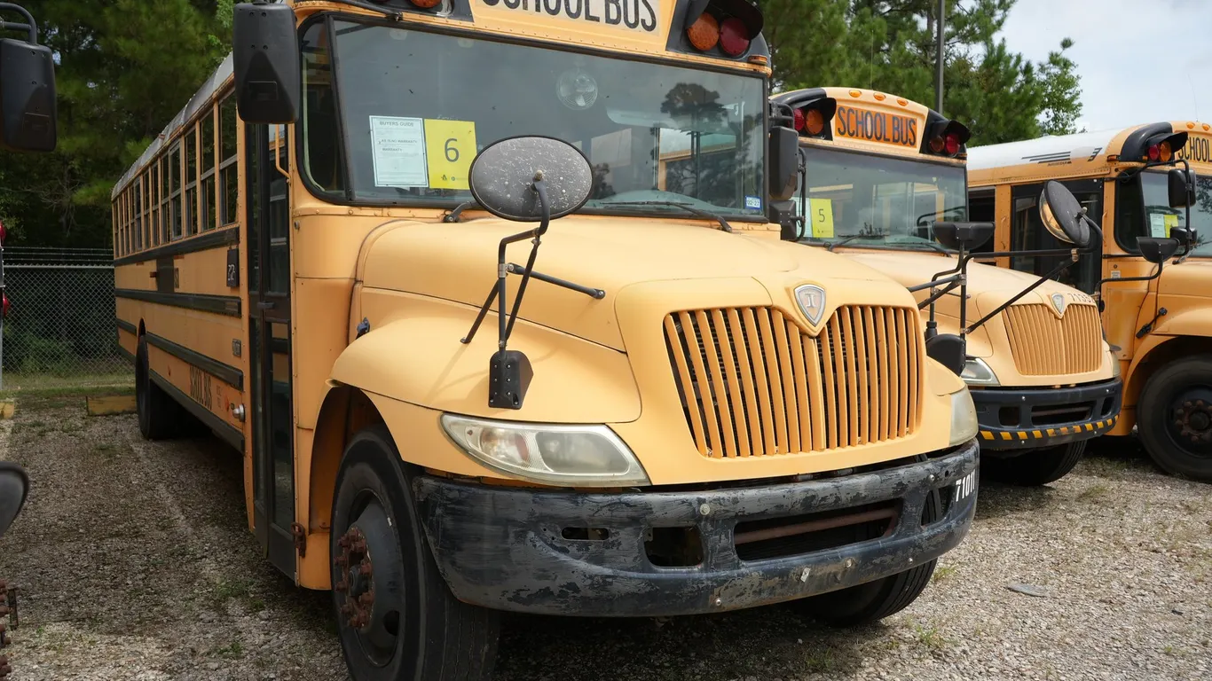 2006 International CE200 School Bus