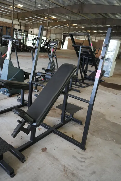 Incline Bench