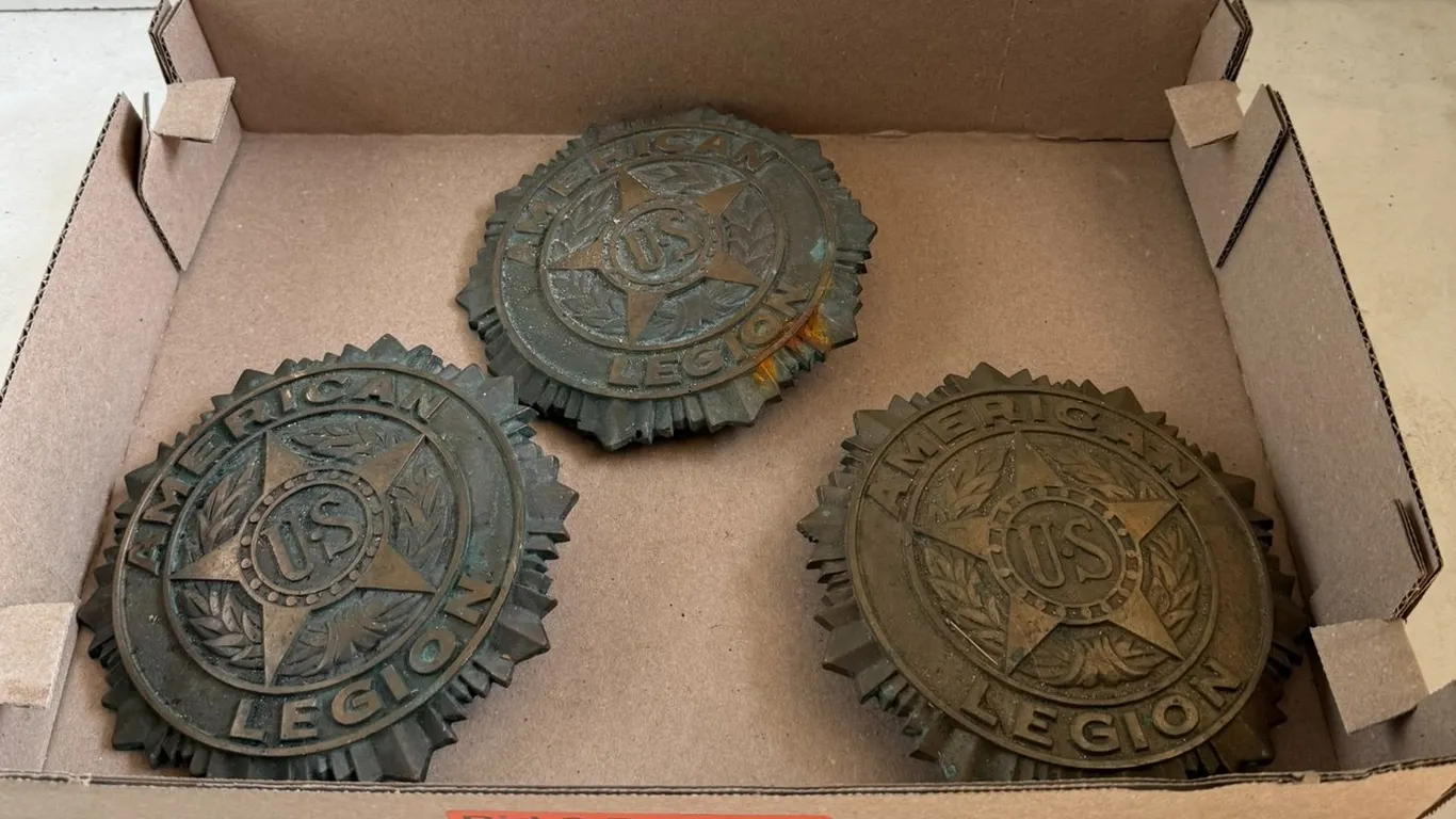 (3) US American Legion 6.5" Plack