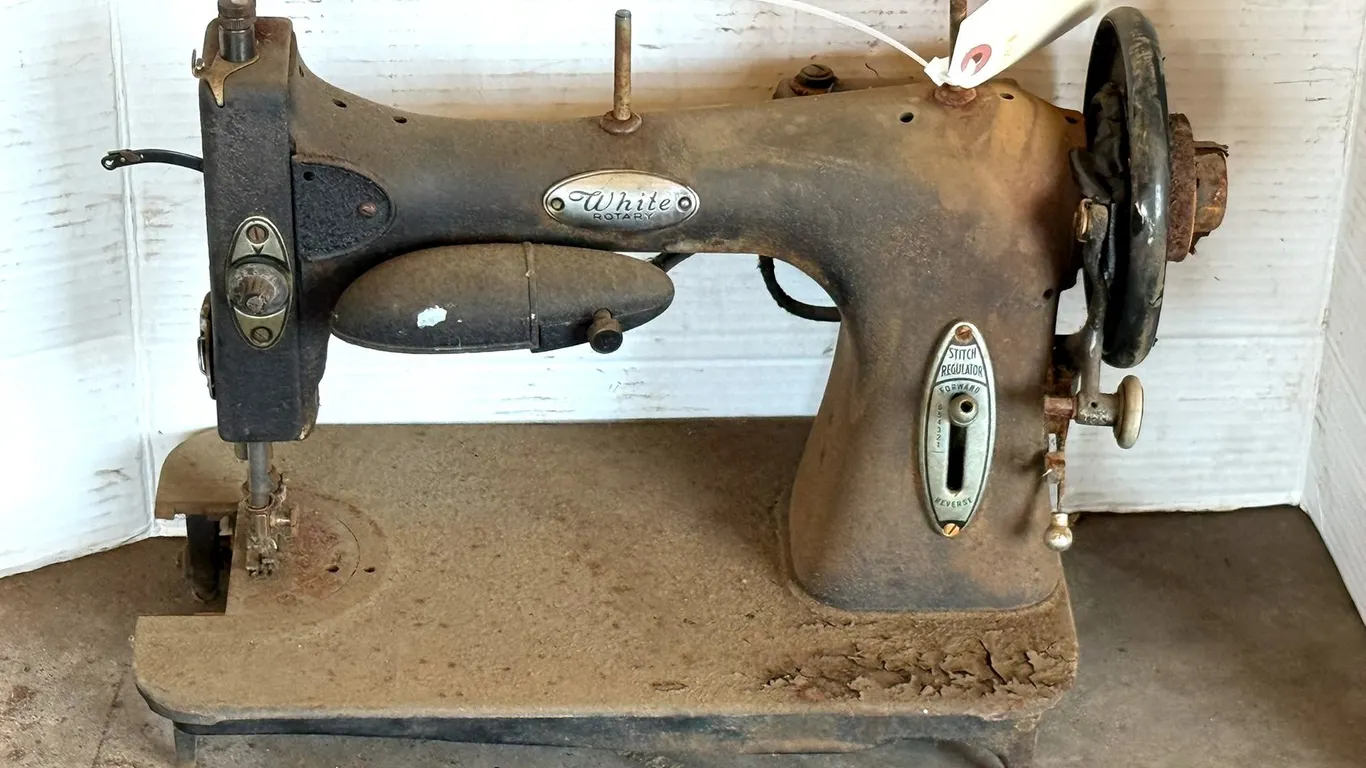 Vintage White Sewing Machine