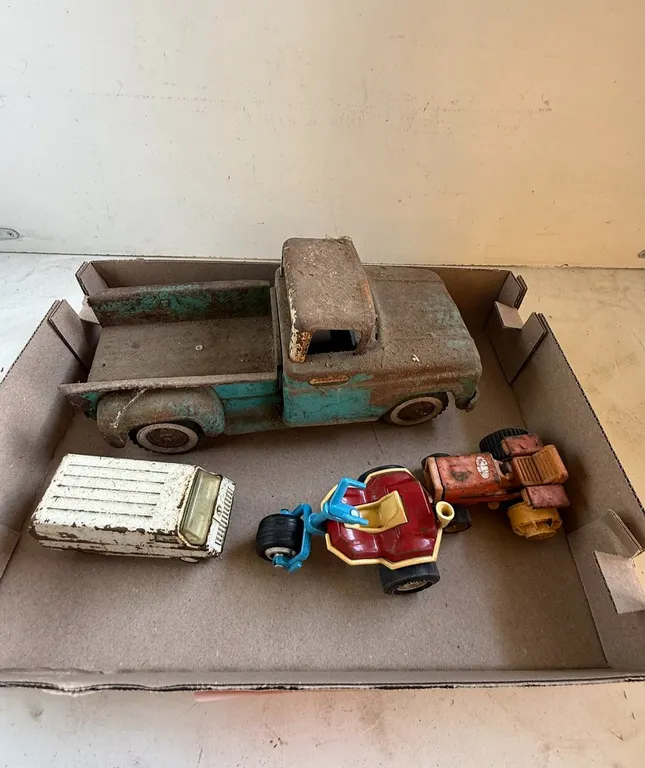 (4) Vintage Toy Vehicles