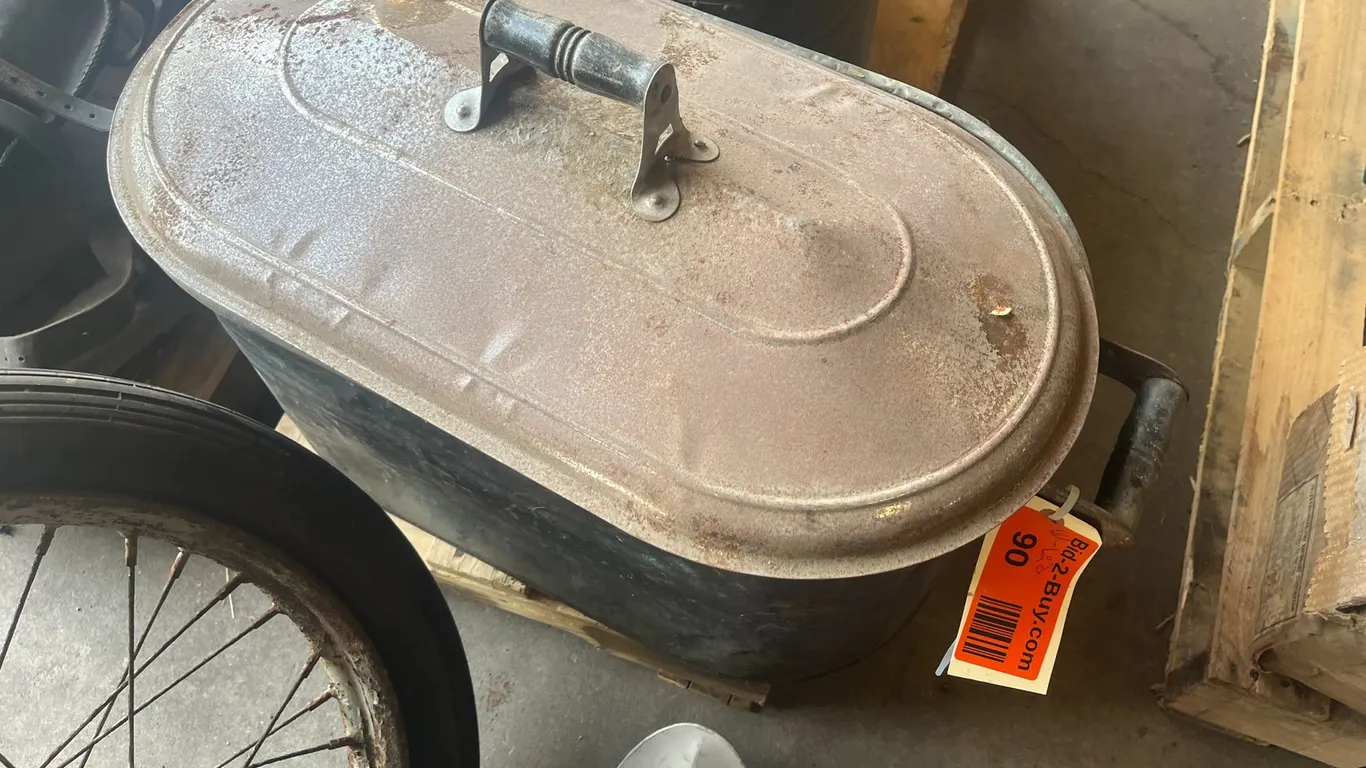 Vintage Copper Wash Tub with Lid