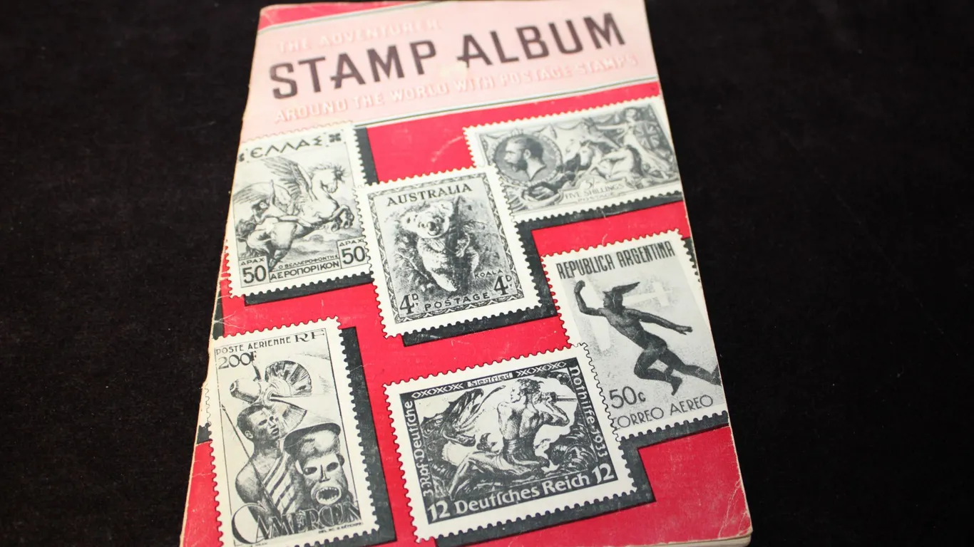 1954 Adventure Worldwide Postage Stamp Album