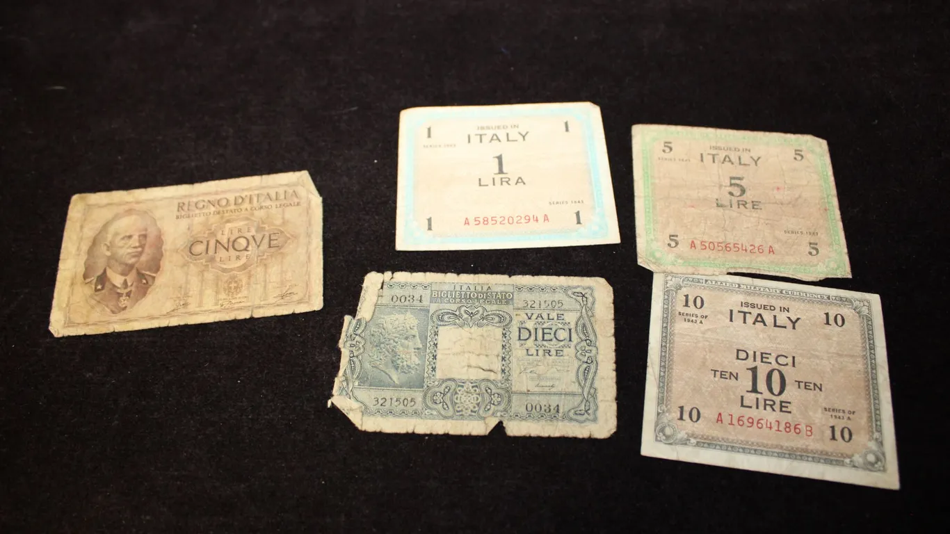Italian Currency Collection