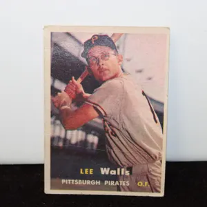 1957 Topps Lee Walls Baseball Card