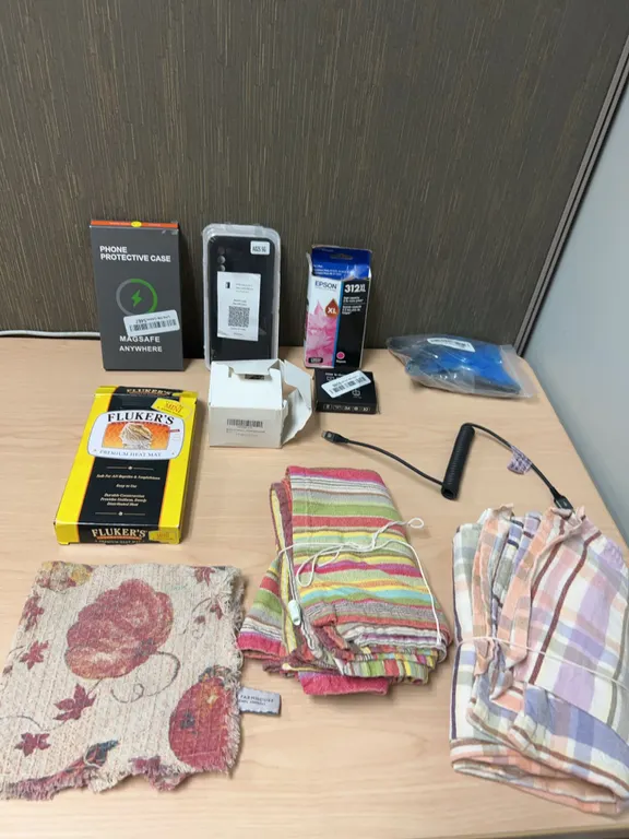 Electronics and Household Lot Including Heat Mat