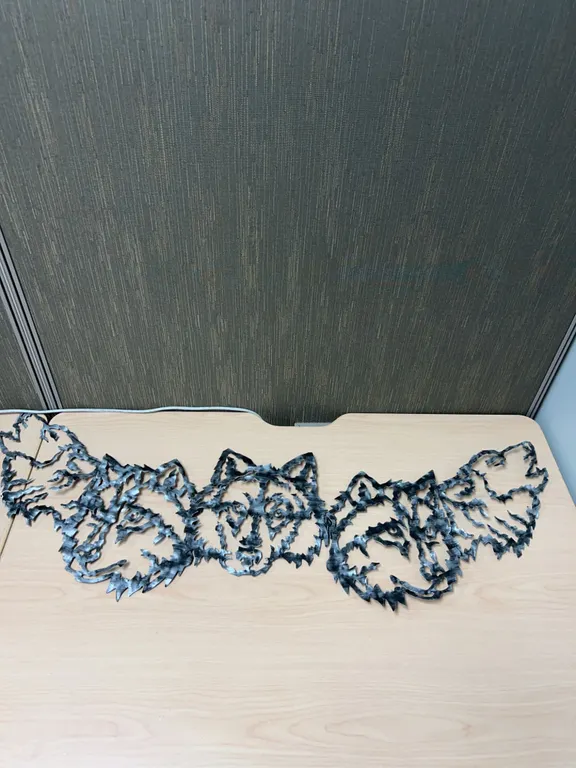 WMG'08 Cut Metal Wall Art Featuring Wolves, Made in China