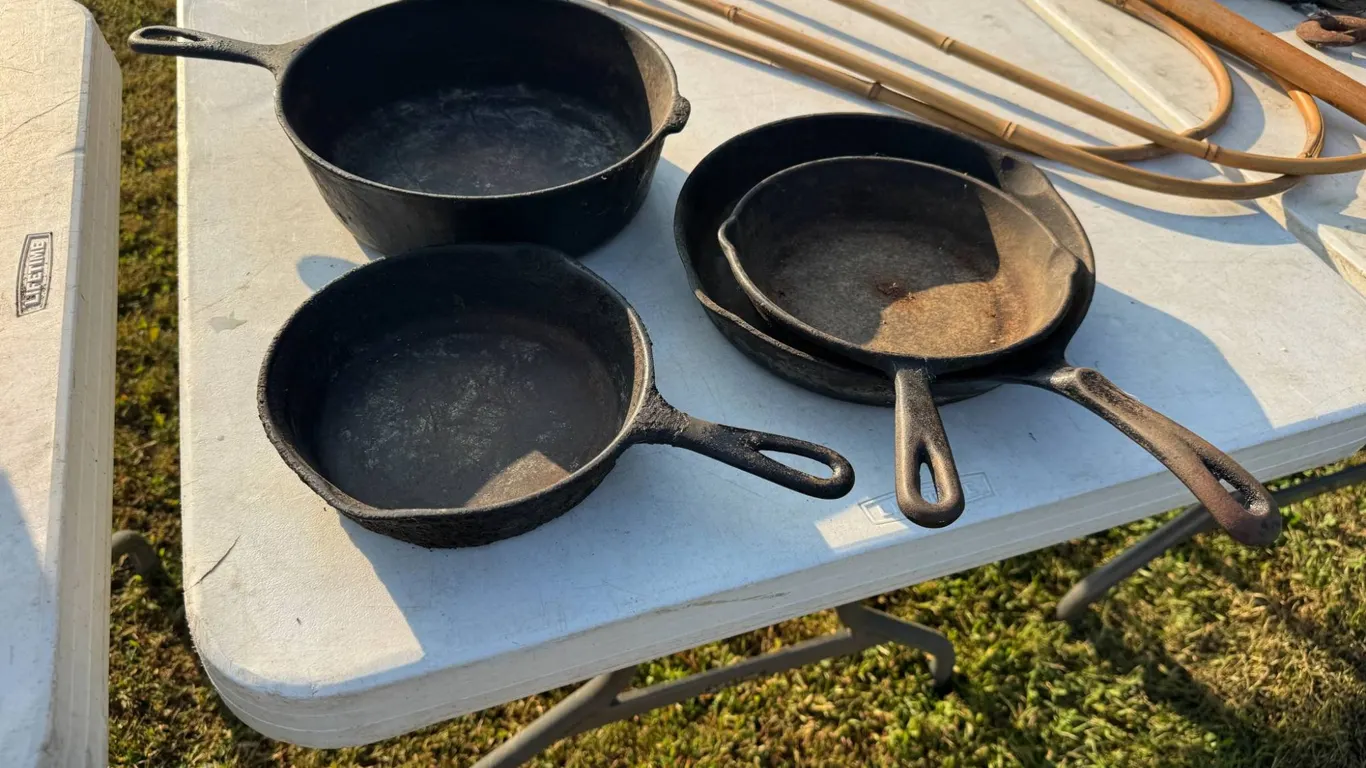 Cast Iron Cookware Collection