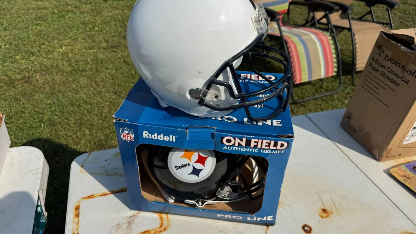 Riddell On-Field Helmet