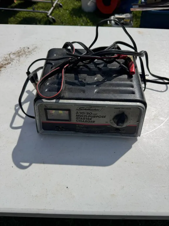 Schumacher 2/10/50A Starter Charger