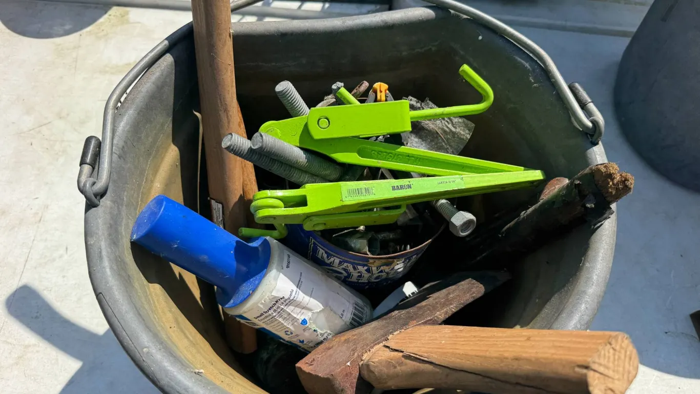 Feed Bucket of Miscellaneous Tools