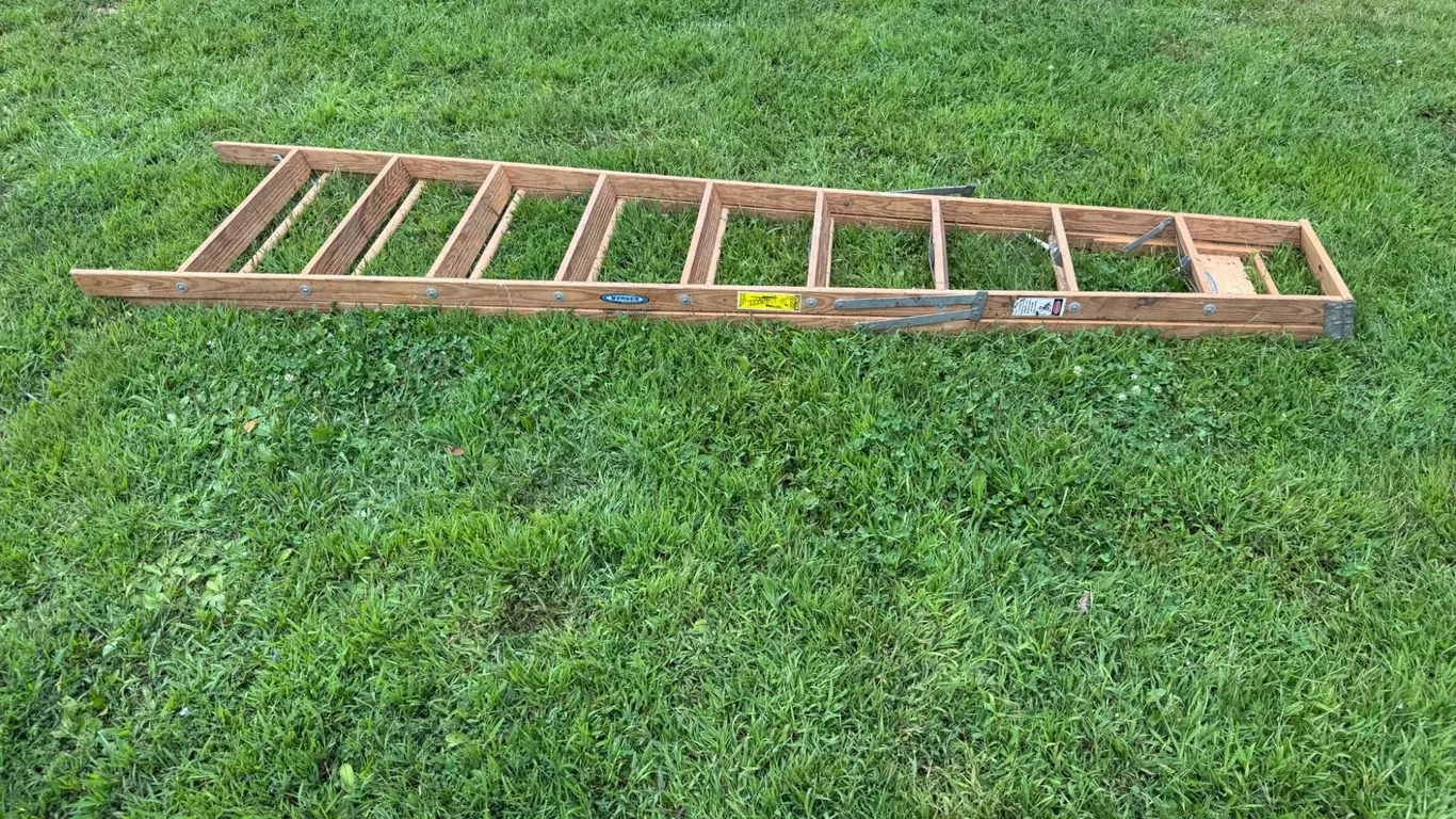 Wooden Extension Ladder