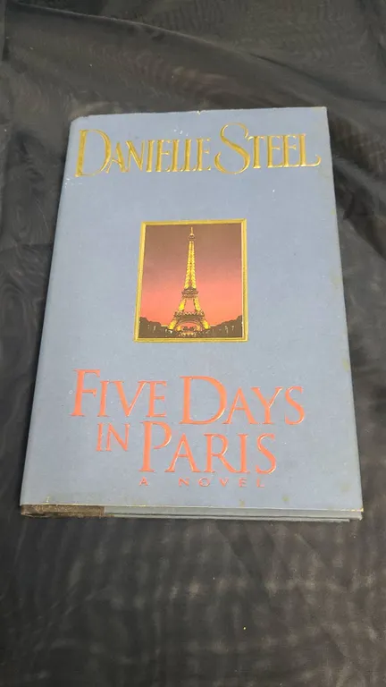 Danielle Steel Five Days in Paris 1995 First Edition Novel