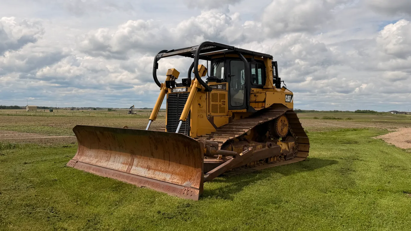 Caterpillar D6T Crawler Dozer