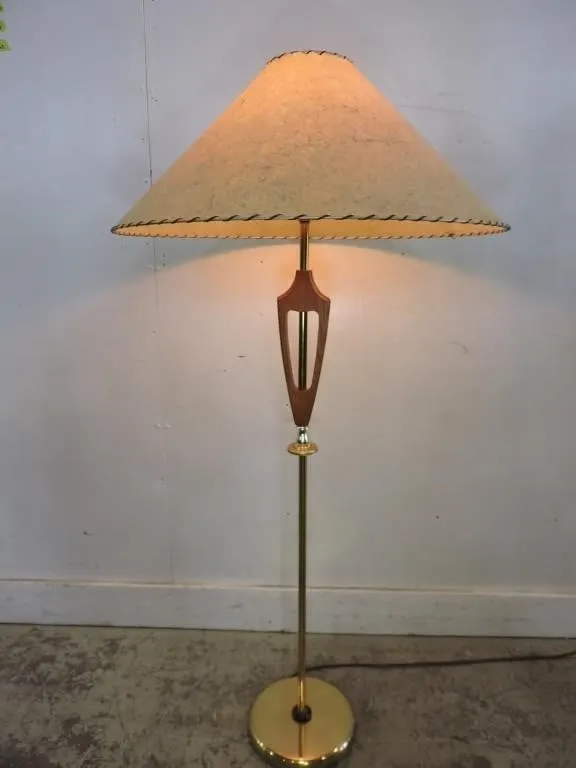 MCM TEAK & BRASS FLOOR LAMP, WISHBONE CUTOUT BREAK