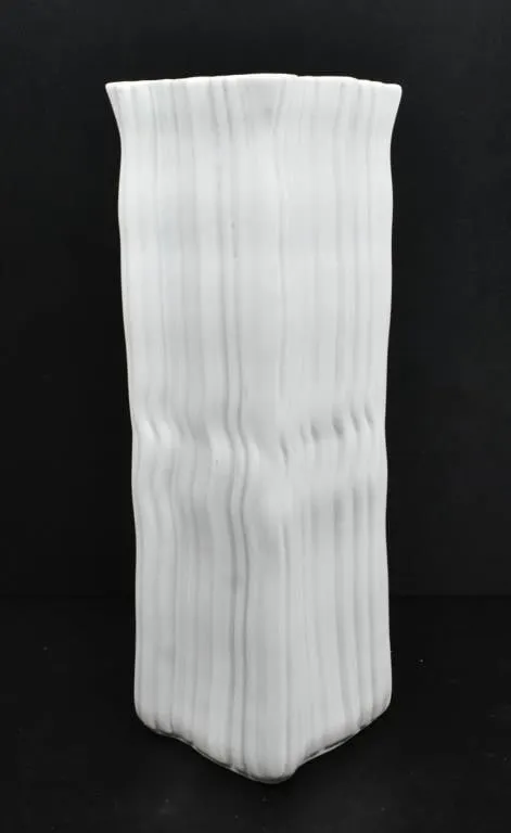 NAAMAN ARTLINE VASE
