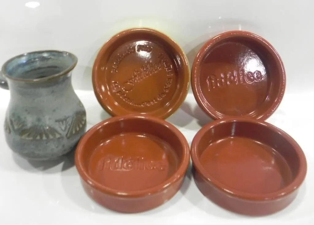 4 FIDELICCE EMBOSSED TERRACOTTA DISHES AND PITCHER