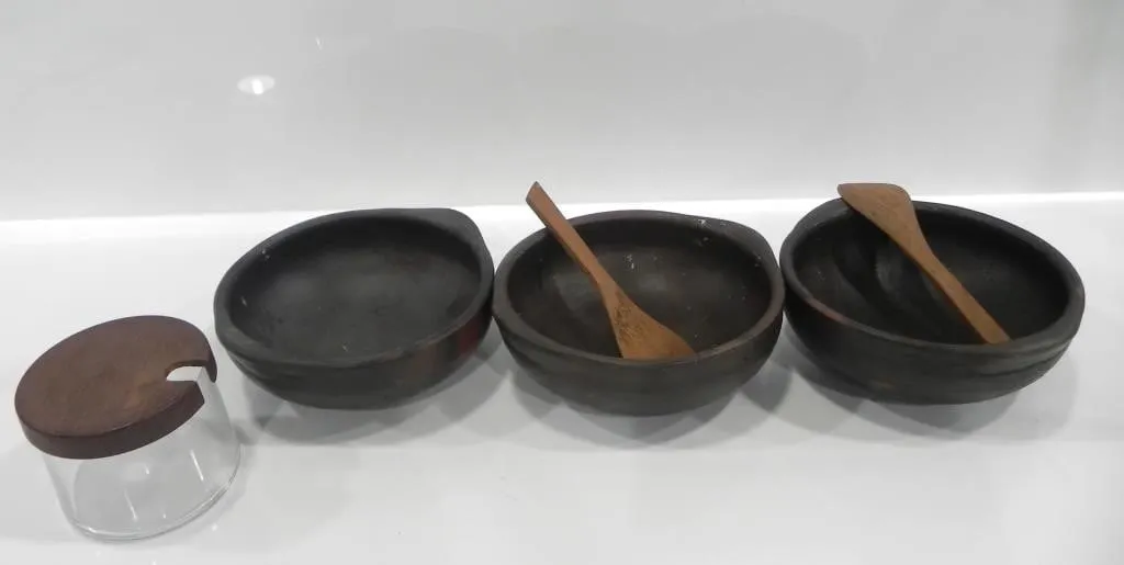 CLAY SERVING BOWLS W/ WOODEN SPOONS