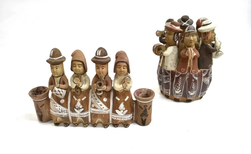PAIR OF PERUVIAN "CLAY MUSICIANS" DECOR PIECES