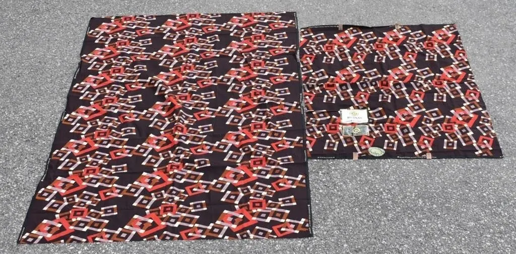 2 PIECES OF DUANAS BLOCK PRINT COTTON FABRIC