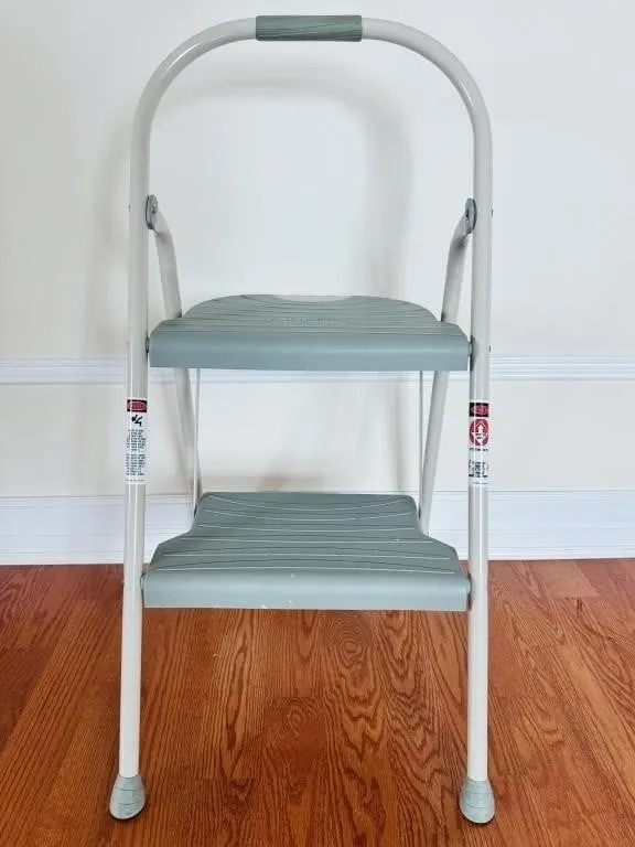 WERNER STEPTIGHT 2 STEP FOLDING STEP STOOL
