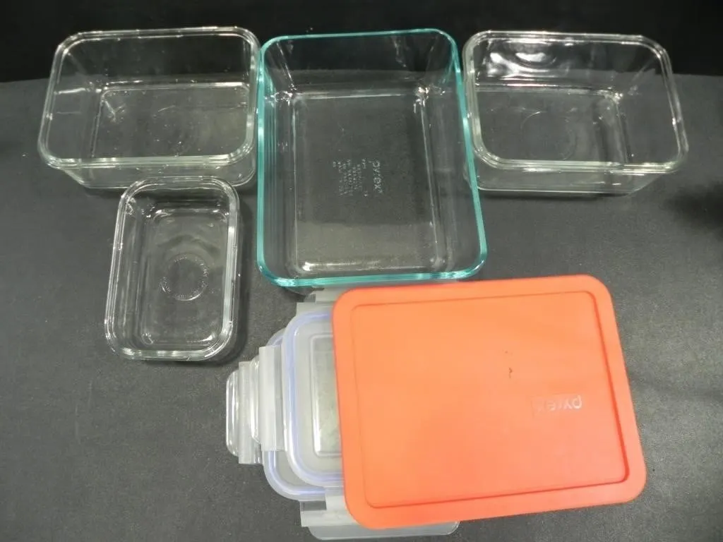 ASSORTED LIDDED PYREX, GLASS BOWLS