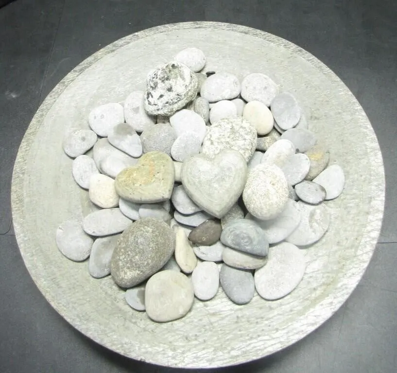 20" SOAPSTONE DECO BOWL WITH RIVER PEBBLES