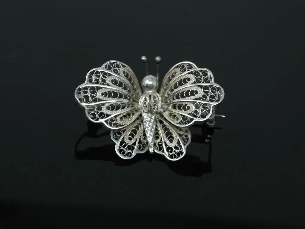 SILVER FILIGREE BUTTERFLY BROOCH 5.60g