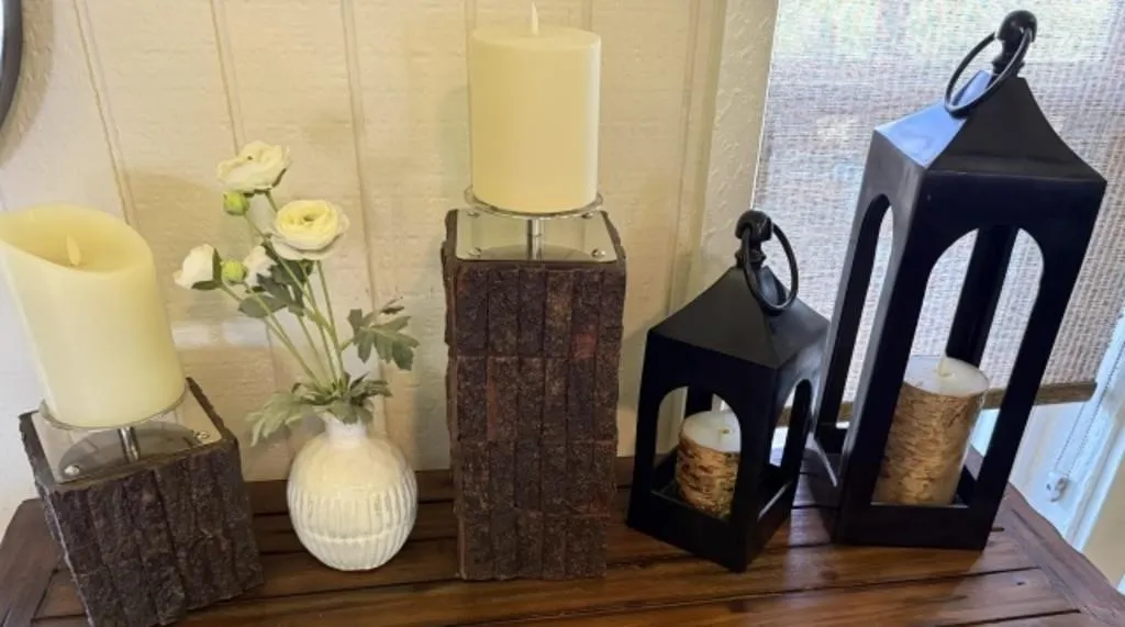 2 Lanterns w/ Battery Operated Candles, 2
