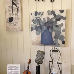 Misc. Music D�cor Items