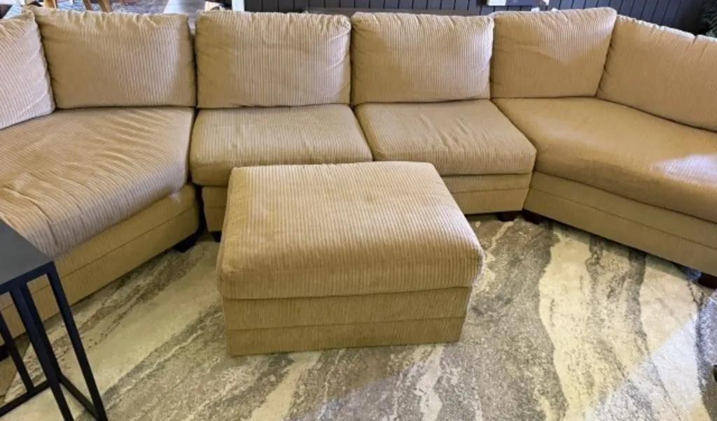3-Section Sofa w/ Storage Ottoman