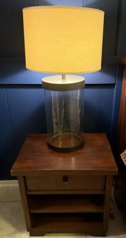 Wood Nightstand & Table Lamp