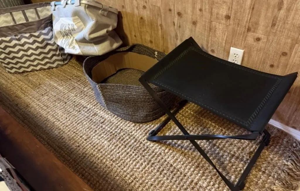 2 Laundry Baskets, Basket, Folding Luggage Holder