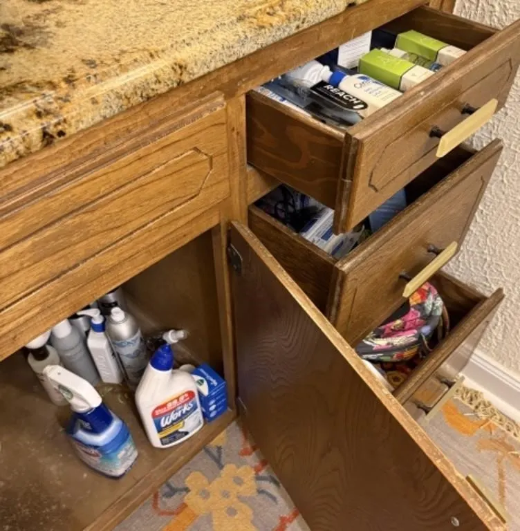 Bathroom Cleaning Supplies, Misc. Hygiene Items,