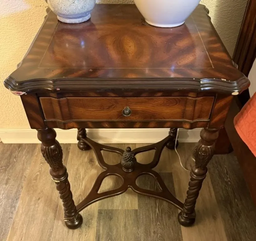 Vintage Style 1-Drawer Side Table